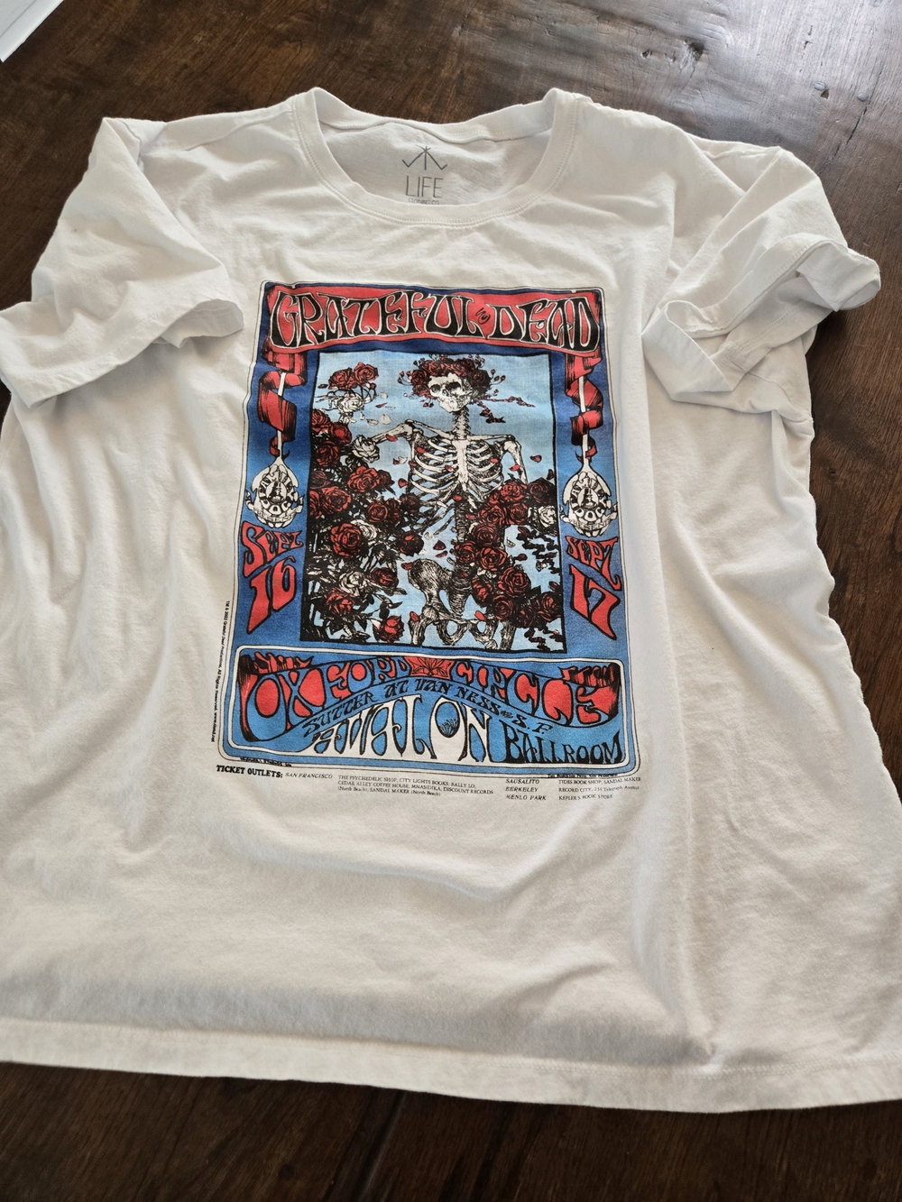 Grateful Dead White Graphic T-Shirt - Skeleton & Roses